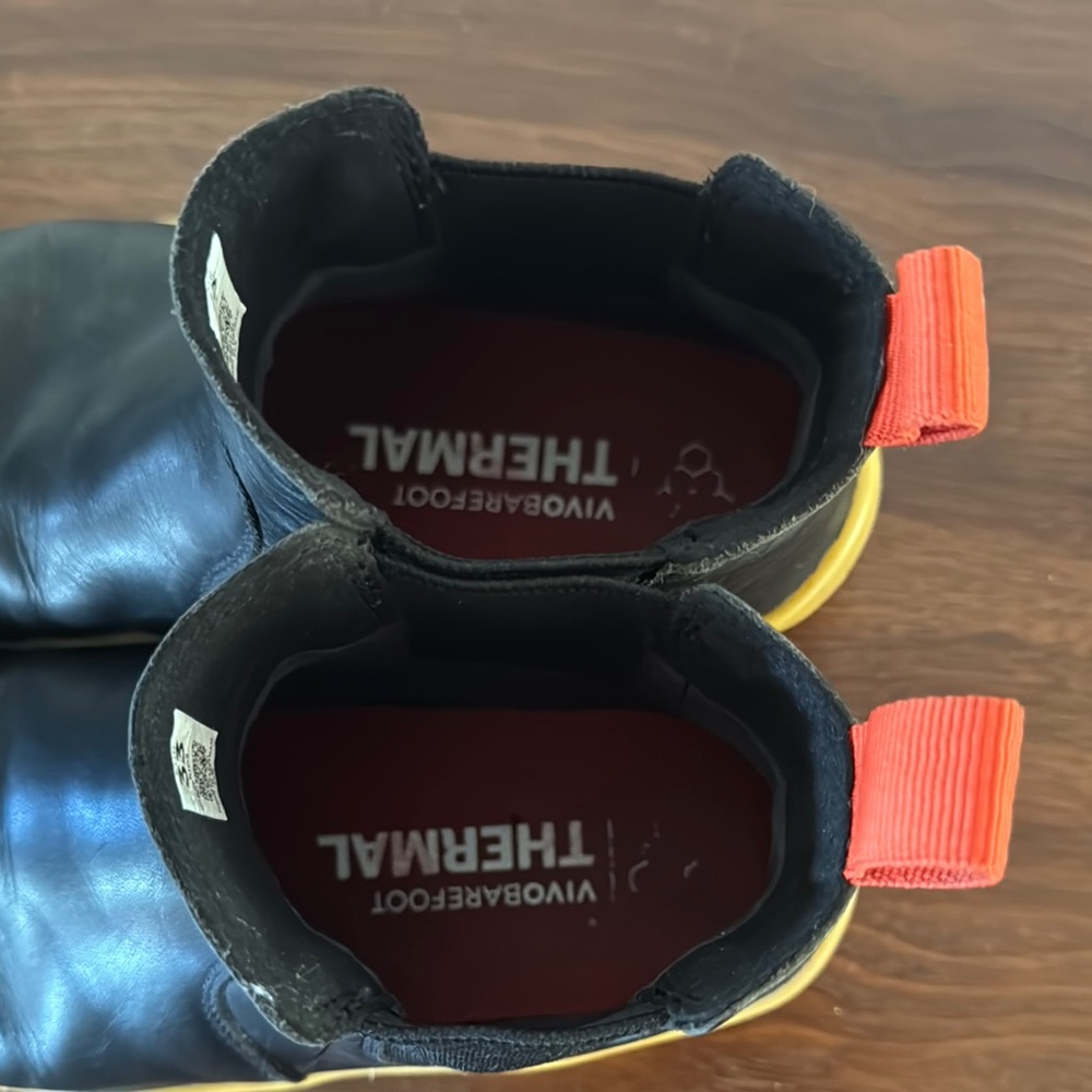 Vivo Barefoot Kids Black and Tan Boots - Picture 8 of 9